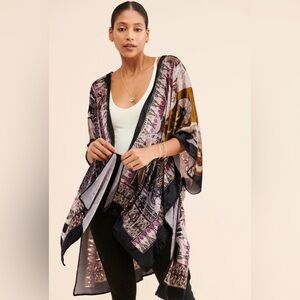 Akemi & Kin Paisley Velvet Short Duster